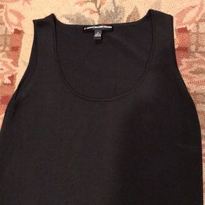 ELLEN TRACY SLEEVELESS TOP MEDIUM